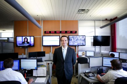 La vie à l'envers Sébastien Leroux, directeur exécutif des services de protection... (PHOTO MARCO CAMPANOZZI, LA PRESSE)