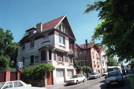 Le troc de maisons en hausse Les maisons dans les environs de Paris sont... (Photo Archives La Presse)