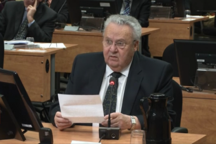 Lalcoolisme et les méthodes de la lutte avec lui dans les conditions domestiques