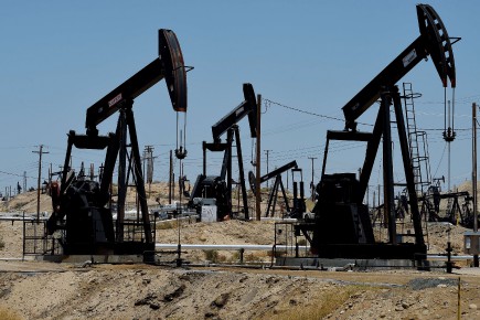 Le baril de <em>light sweet crude</em> (WTI) pour livraison en novembre a clôturé en hausse de 1,56 dollar, ou 3,08%, à 52,22 dollars le baril, au plus haut depuis la mi-avril sur le New York Mercantile Exchange (Nymex).