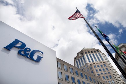 Ce bras de fer médiatique intervient après cinq mois de discussions en coulisses et surtout au moment où Procter and Gamble est engagé dans une restructuration visant à faire 10 milliards de dollars d'économies d'ici 2021.