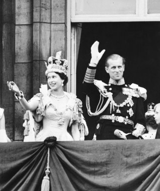 Elizabeth II Réitère Son Serment De «servir» à Vie | Denis HIAULT ...