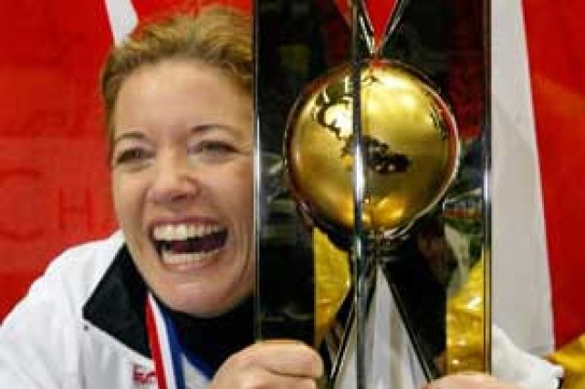 Curling: <b>Colleen Jones</b> hospitalisée à Halifax - 222602-double-championne-monde-curling-personnalite