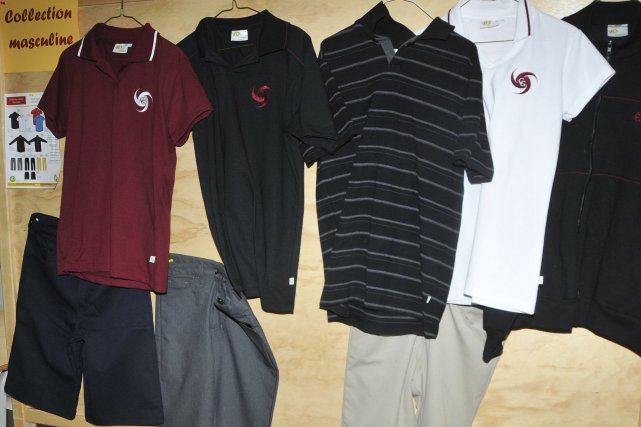 ... bien revêtir un uniforme scolaire comme celui-ci dès l'an prochain ... bien revêtir un uniforme scolaire comme celui-ci dès l'an prochain