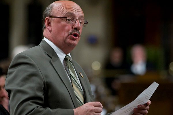 Visites surprises de fonctionnaires chez des chômeurs Selon le député néo-démocrate Yvon Godin, il s'agit... (Archives La Presse Canadienne)