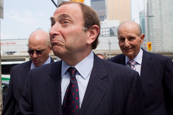 Gary Bettman nous privera-t-il d'une autre saison de hockey? Gary Bettman nous privera-t-il d'une autre saison de hockey?