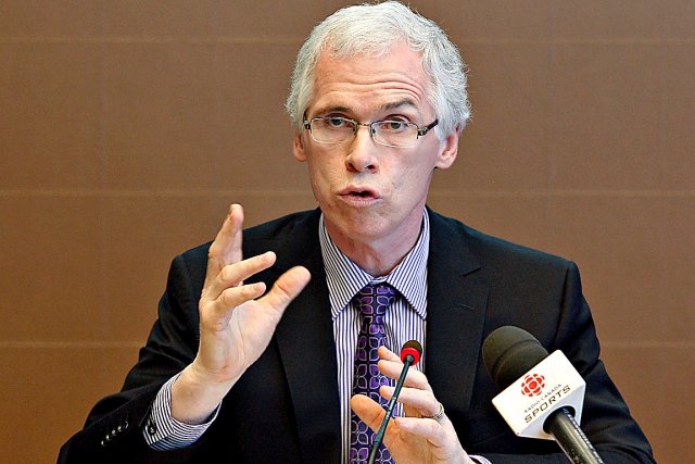 Légionellose: 2 nouveaux décès, 104 cas Le Dr François Desbiens, directeur régional de santé... (Photo Le Soleil, Pascal Ratthé)