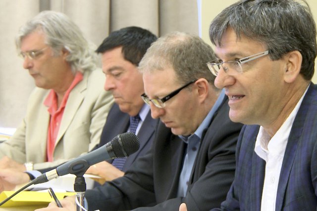 Il serait profitable de déclasser Gentilly-2, estime une coalition De gauche à droite : Pierre Jasmin, d'Artistes pour... (PHOTO MARTIN LEBLANC, LA PRESSE)