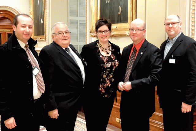 Le ton monte à Asbestos: une délégation débarque à Québec Le directeur général du CLD des Sources, Rachid... (Photo fournie par le Bureau de Karine Vallières)