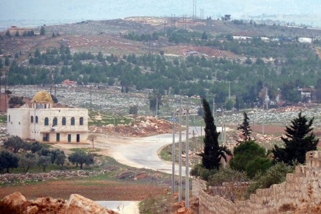 Prise de la base Cheikh Souleimane: 36 soldats syriens tués Le Front Al-Nosra, la brigade al-Mouhajirine et le... (PHOTO HERVE BAR, AFP)