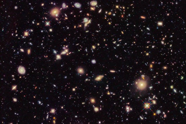 Hubble voit plus loin et remonte plus près du Big Bang 621596-observations-hubble-permis-decouvrir-sept