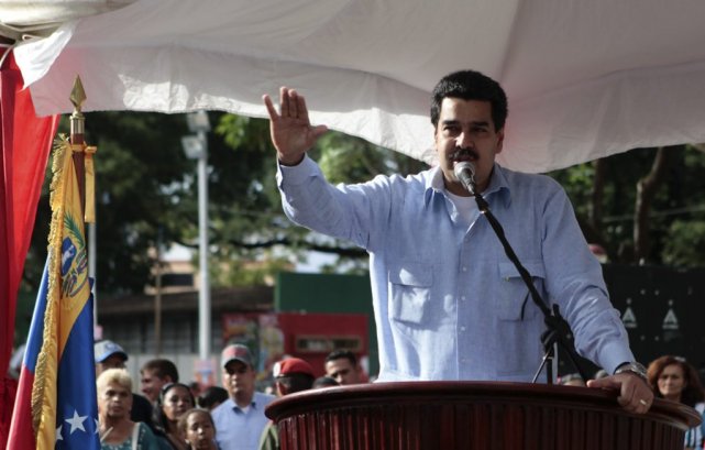 Nicolas Maduro a désormais la possibilité d'intervenir sur... (Photo archives)
