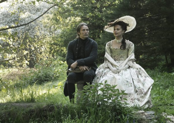Mads Mikkelsen dans Liaison roy...