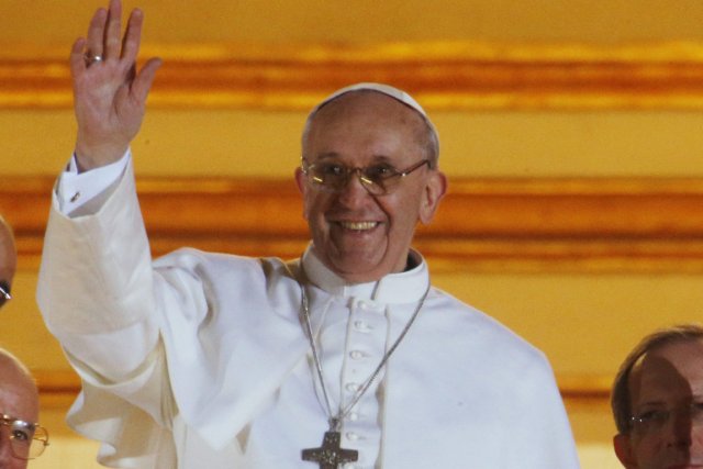 rencontre du pape francois et de benoit xvi