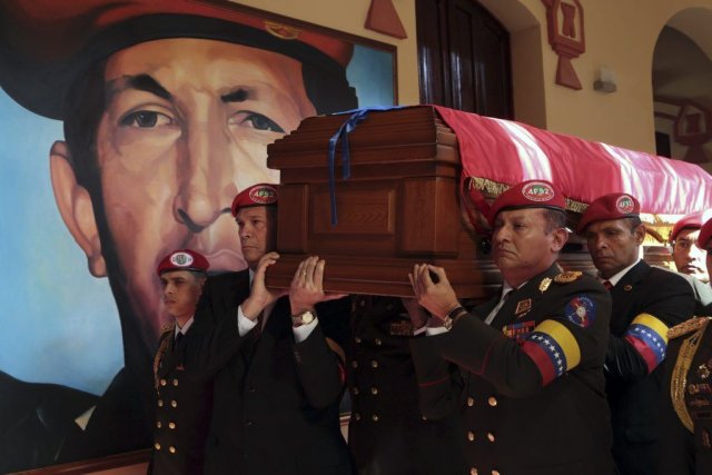 Hugo Chavez, président du Venezuela pendant 14 ans, est... (PHOTO MARCELO GARCIA, AFP)