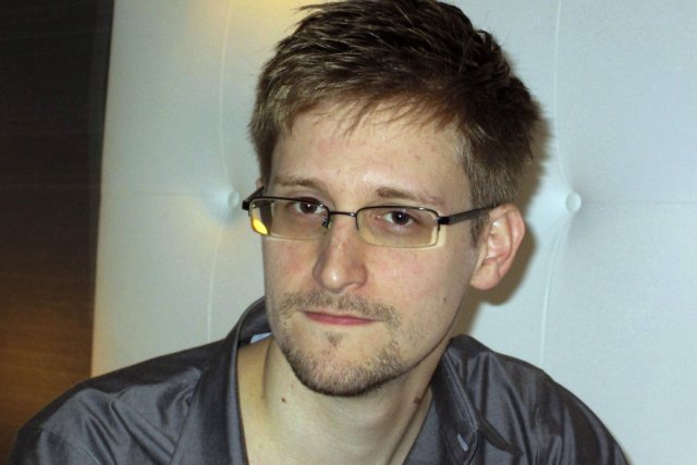 Edward Snowden, la source du Guardian... (Photo Ewen MacAskill, Reuters)