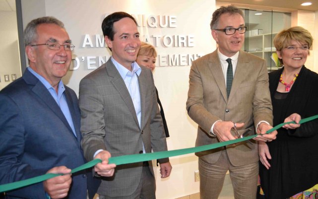 Une innovation de premier plan Le ministre de la Santé était en terrain... ((Courtoisie Jean Gilbert))