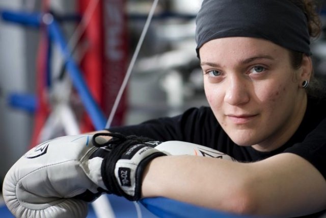 Ariane Fortin renverse Mary Spencer - 762619-boxeuse-ariane-fortin-desormais-championne