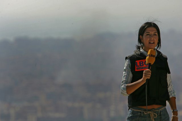Une journaliste à Beyrouth, en 2006.... (Photo Patrick Baz, archives AFP)