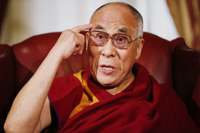 Le dalaï-lama peut-il unilatéralement décider de ne pas... (PHOTO CHARLES DHARAPAK, ARCHIVES AP)