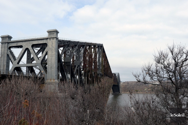 Pont de Québec: la bataille de tous les maires À la Fédération québécoise des municipalités, la directrice... (Photothèque Le Soleil, Erick Labbé)