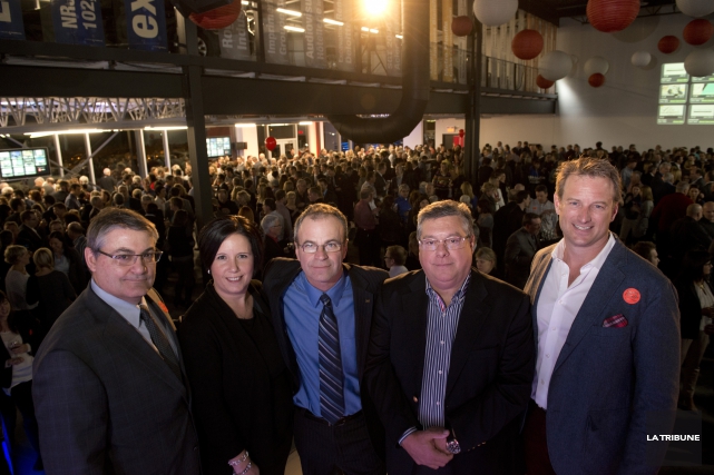 La Fondation Rock-Guertin se prépare à offrir 2100 paniers aux Fêtes Denis Fortier, directeur de la Fondation Rock-Guertin, et Sylvain Guertin,... (Imacom, Julien Chamberland)