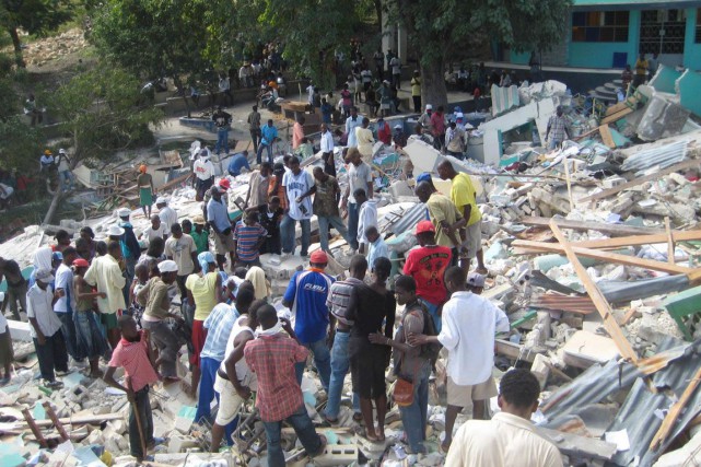 Plus de 200 000 personnes sont mortes dans... (Courtisie)