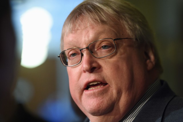 Médicaments génériques: Barrette espère économiser 40 millions $ par an Le ministre de la Santé, Gaétan Barrette, a... (Photo Jacques Boissinot, La Presse Canadienne)