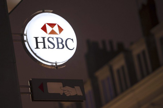 SwissLeaks: HSBC publie une lettre d'excuses HSBC est au coeur d'un vaste scandale financier,... (PHOTO PHILIPPE HUGUEN, AFP)