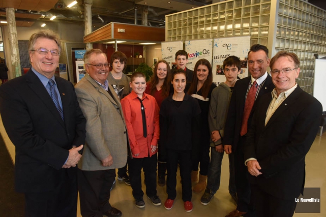 Partenariat pour soutenir l'entrepreneuriat scolaire On retrouve sur la photo Jean-Yves Laforest, président... (Photo: François Gervais, Le Nouvelliste)