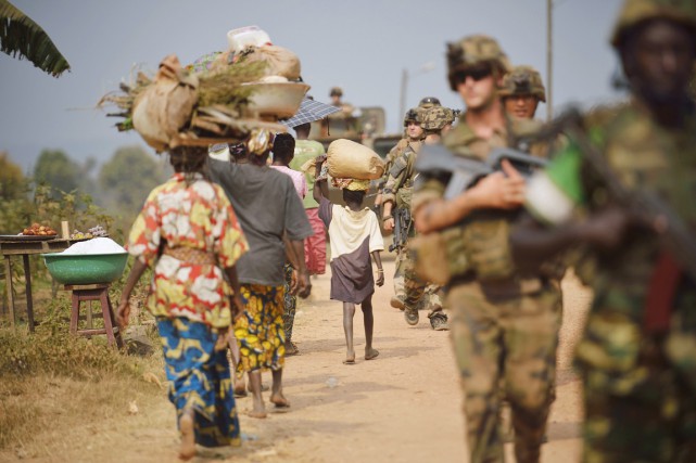 Des soldats français patrouillent à Bangui, le 15... (PHOTO ERIC FEFERBERG, ARCHIVES AFP)