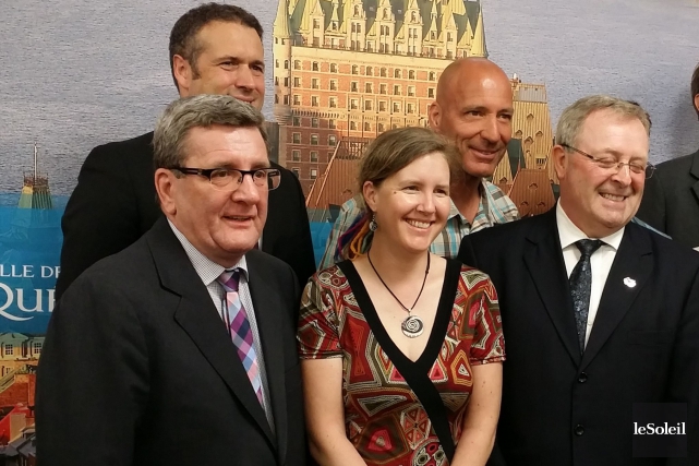 Bal du maire: objectif de 300 000 $ pour les jeunes en difficulté Le maire Régis Labeaume et le président d'honneur... (Le Soleil, Valérie Gaudreau)