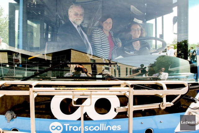 Transcollines est officiellement lancé Le préfet de la MRC des Collines et... (PATRICK WOODBURY, LeDroit)