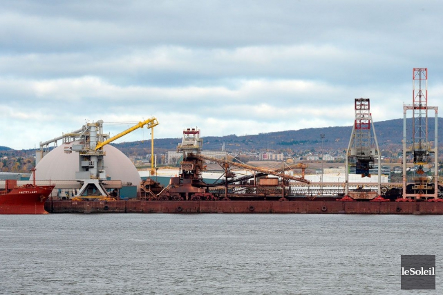 Qualité de l'air du Port de Québec: les résutats bientôt accessibles sur le Web Une vingtaine de stations d'échantillonnage sont en activité... (Photothèque Le Soleil, Erick Labbé)