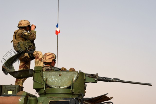 La France va accroître son soutien militaire à... (PHOTO AFP)