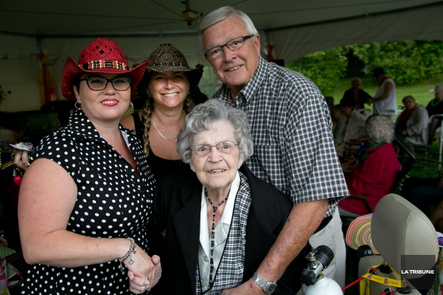 Une fête pour ses 105 ans... et demi Le 5 août dernier, le Domaine Fleurimont a... (Imacom, René Marquis)