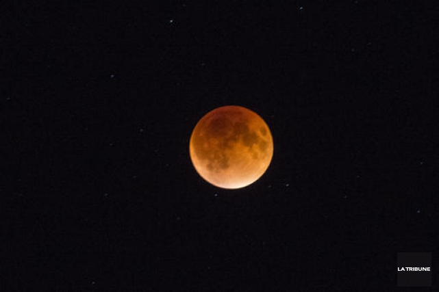 Duo superlune et éclipse totale