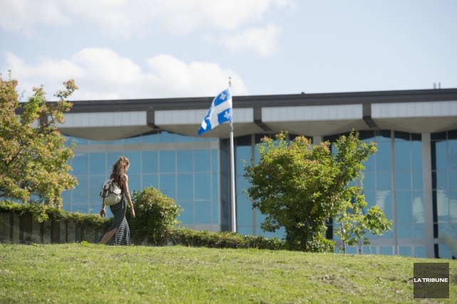États financiers 2014-2015 : léger surplus à l'UdeS À la suite d'une assemblée tenue la semaine... (Photo Archives La Tribune, René Marquis)