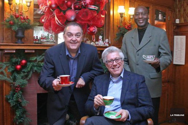 La magie du Thé de Noël perpétuée Fidèle à la tradition, le Château Arthur-Osmore-Norton s'est... (La Tribune, Maryse Carbonneau)