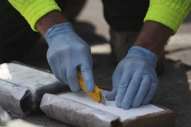 La Colombie saisit quatre tonnes de cocaïne en 24 heures Quatre tonnes de cocaïne d'une valeur de 120 millions de dollars ont été... (PHOTO AFP)