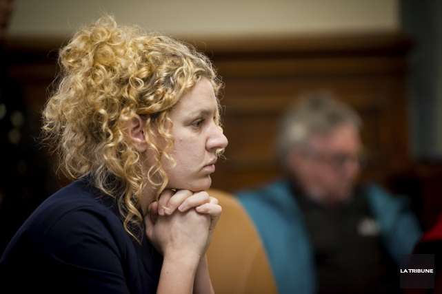 Des commerçants découragés par la hausse de taxes Mélanie Grégoire, copropriétaire des Serres et pépinière Saint-Élie,... (Archives, La Tribune)
