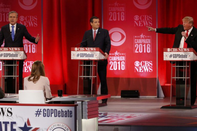 Jeb Bush, Ted Cruz et Donald Trump lors du débat républicain... (PHOTO JONATHAN ERNST, REUTERS)