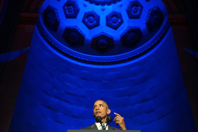 Obama dénonce la couverture médiatique accordée à Trump Le président américain, qui s'exprimait lors d'une cérémonie... (PHOTO NICHOLAS KAMM, AFP)