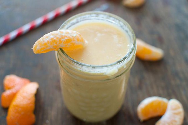 Smoothie et crêpes Smoothie clémentine et poire d'Alexandra Leduc. «Pour mettre... (Photo tirée du site Alex Cuisine)