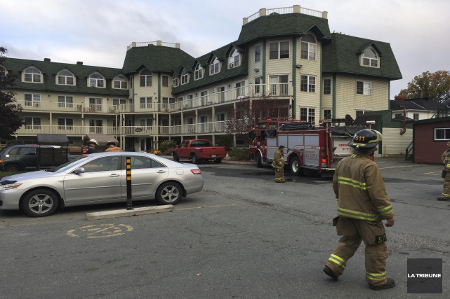 70 personnes évacuées au Manoir St-Francis Un appareil de ventilation dans une salle de... (La Tribune, Charles Beaudoin)