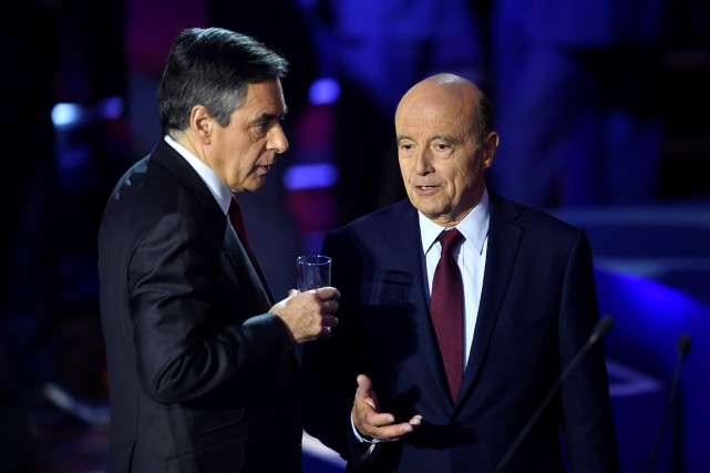 FILES-FRANCE-VOTE-PRIMARIES-RIGHTWING Alors qu'un second tour de scrutin doit départager... (photo Eric FEFERBERG, archives AFP)