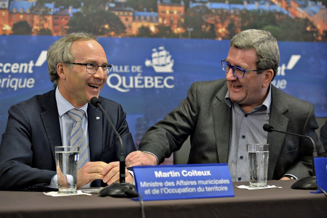 0121_act_ Le ministre des Affaires municipales, Martin Coiteux, a parlé... (Le Soleil, Patrice Laroche)