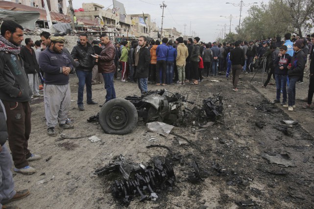 Iraq Un kamikaze a fait exploser une voiture piégée... (AP)