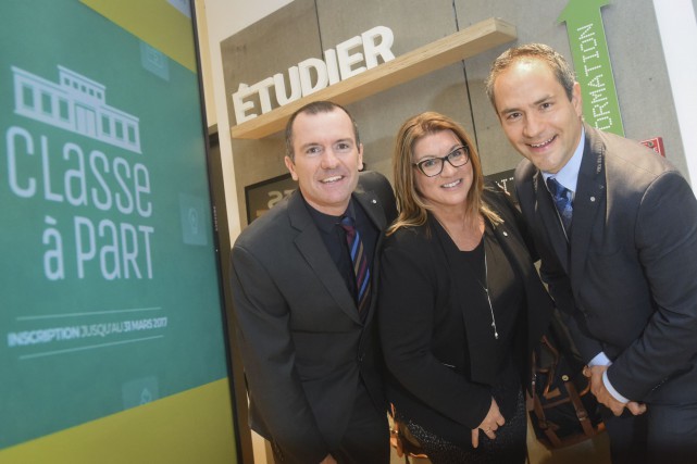 Lancement du concours Classe à part par les Caisses Desjardins Les dirigeants des Caisses Desjardins du grand Trois-Rivières... (François Gervais)