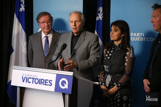 Le PQ laisse le champ libre à Québec solidaire dans Gouin Le chef du Parti Québécois, Jean-François Lisée, accompagné... (PHOTO MARTIN CHAMBERLAND, LA PRESSE)
